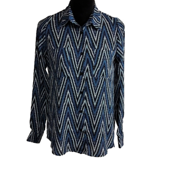𝅺rue 21 long sleeve button front lightweight blouse size medium NWT - Picture 1 of 12